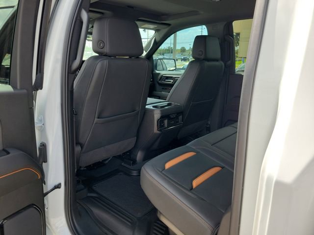 Used 2025 GMC Sierra 1500 AT4 w/ AT4 Premium Package AWD/4WD image 10