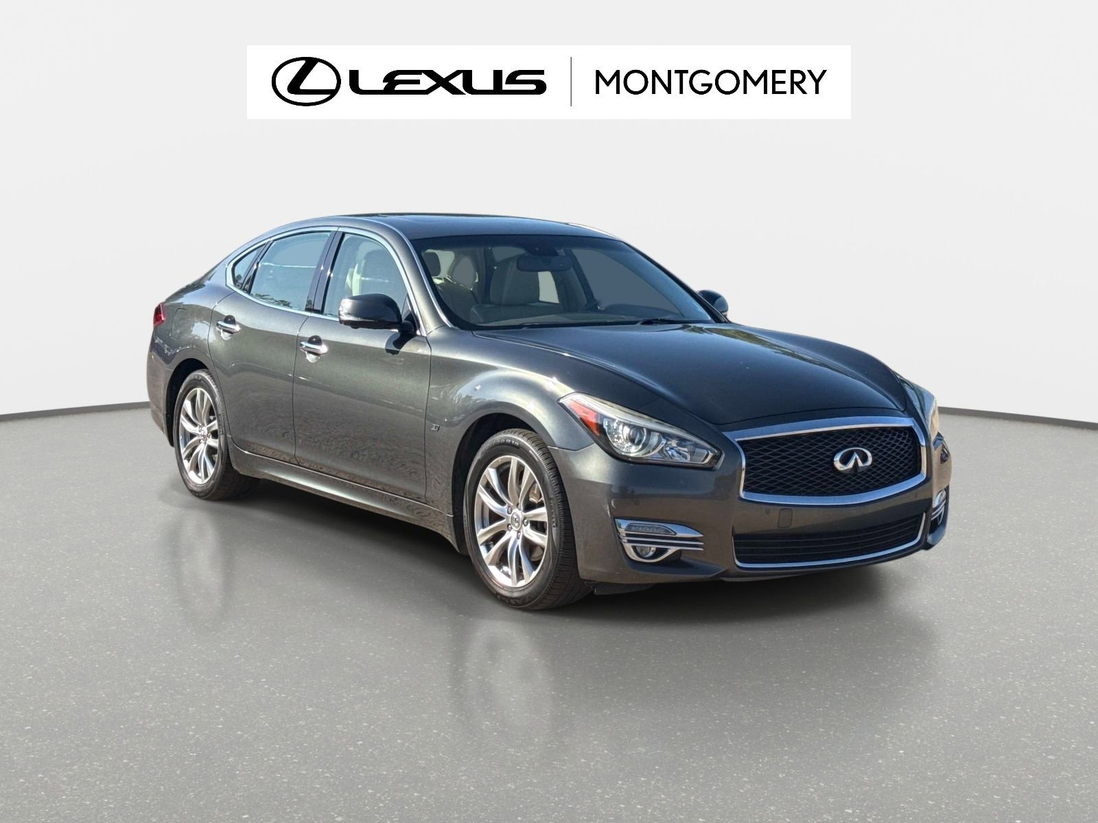 Used 2015 INFINITI Q70 3.7 image 1