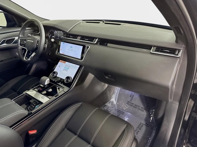 Certified 2023 Land Rover Range Rover Velar R-Dynamic S image 31
