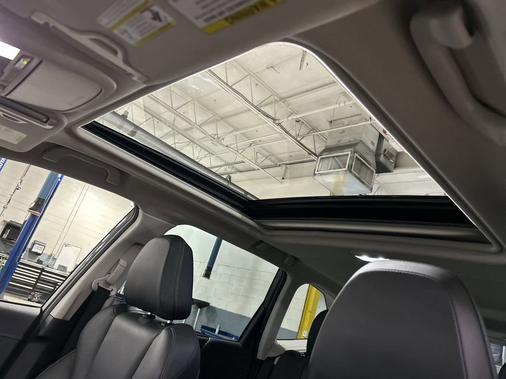 Certified 2023 Subaru Forester Limited image 24