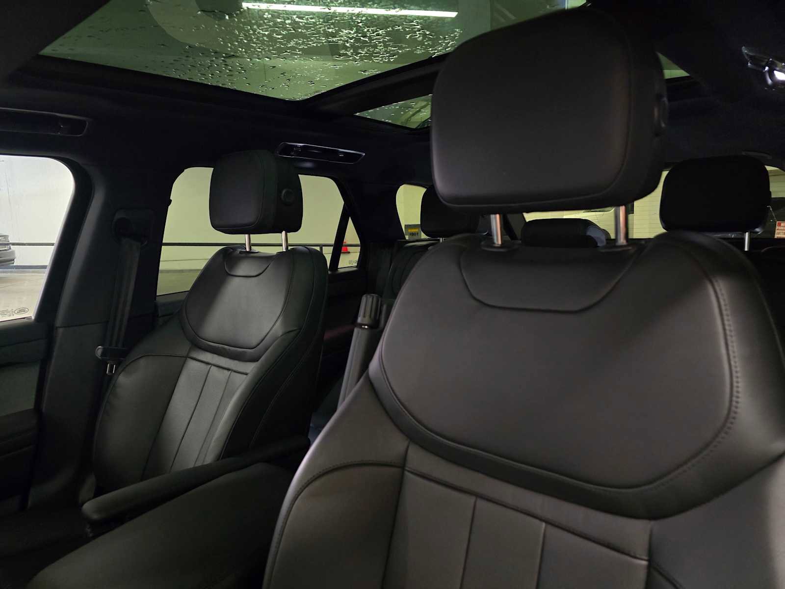 Used 2025 Land Rover Range Rover Sport image 24