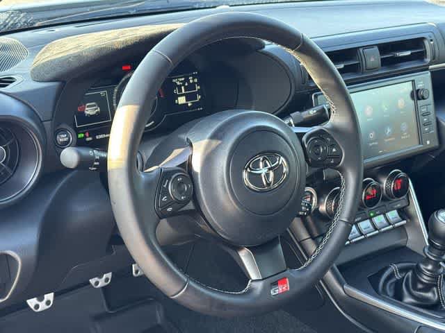 Used 2025 Toyota GR86 Premium RWD image 19