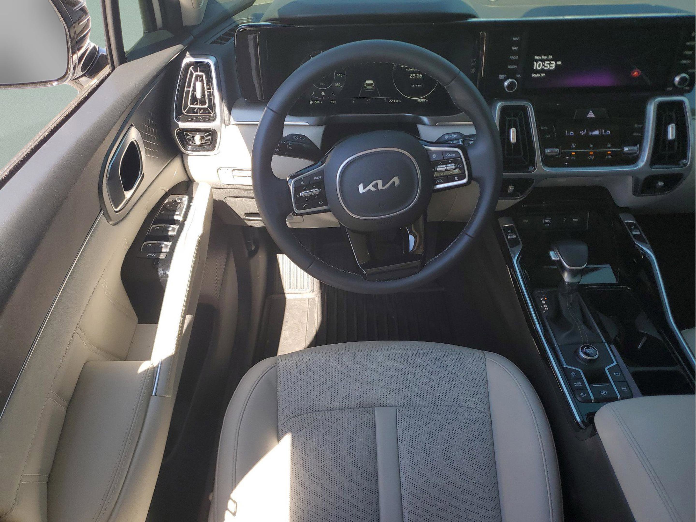 Used 2023 Kia Sorento SX image 11