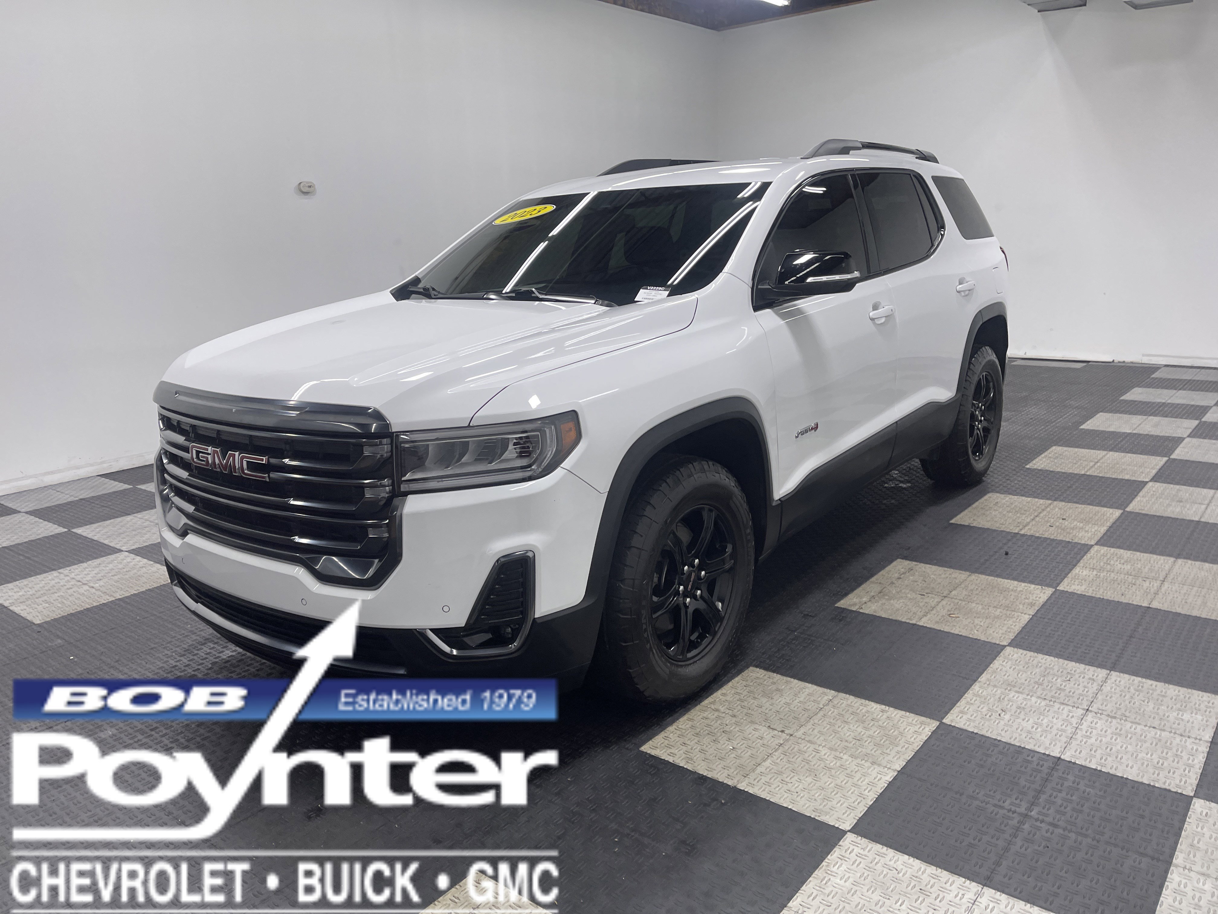 Used 2023 GMC Acadia AT4