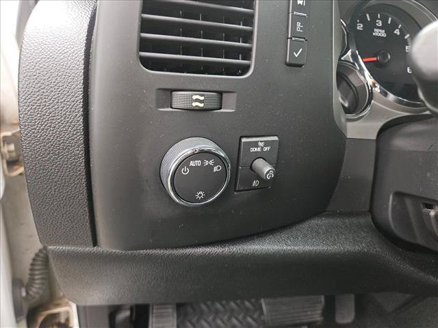 Used 2011 Chevrolet Silverado 1500 LT w/ Texas Edition RWD image 21