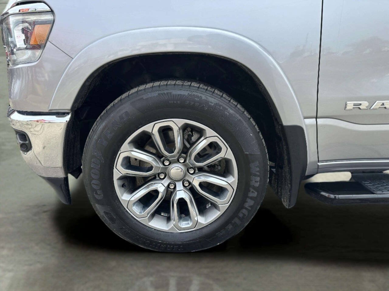 Used 2021 RAM 1500 Laramie AWD/4WD image 39