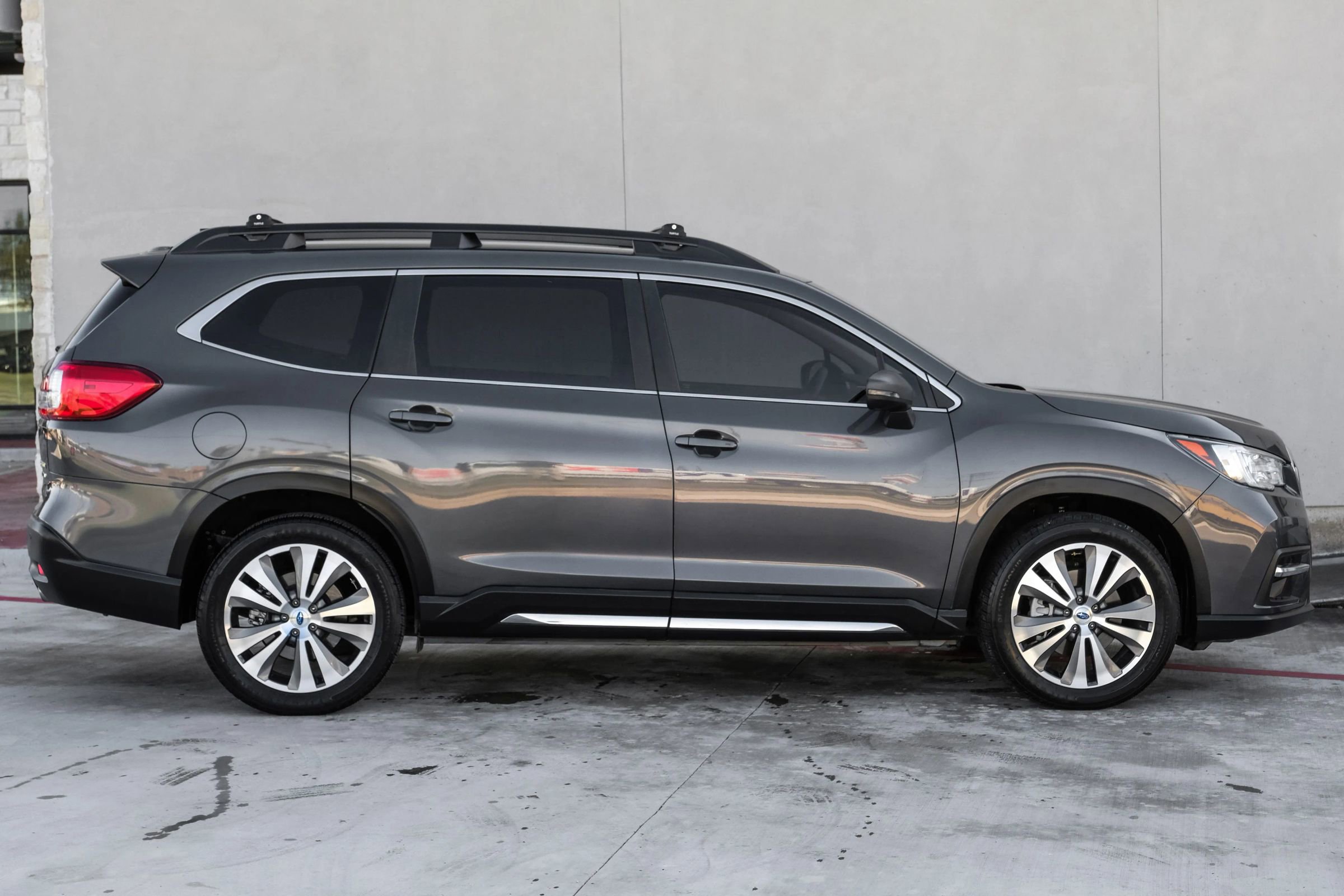 Used 2020 Subaru Ascent Limited image 8