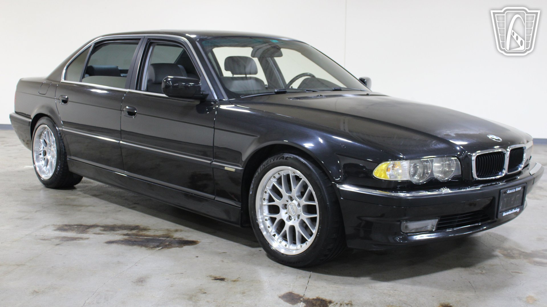 Used 2001 BMW 740iL RWD image 2