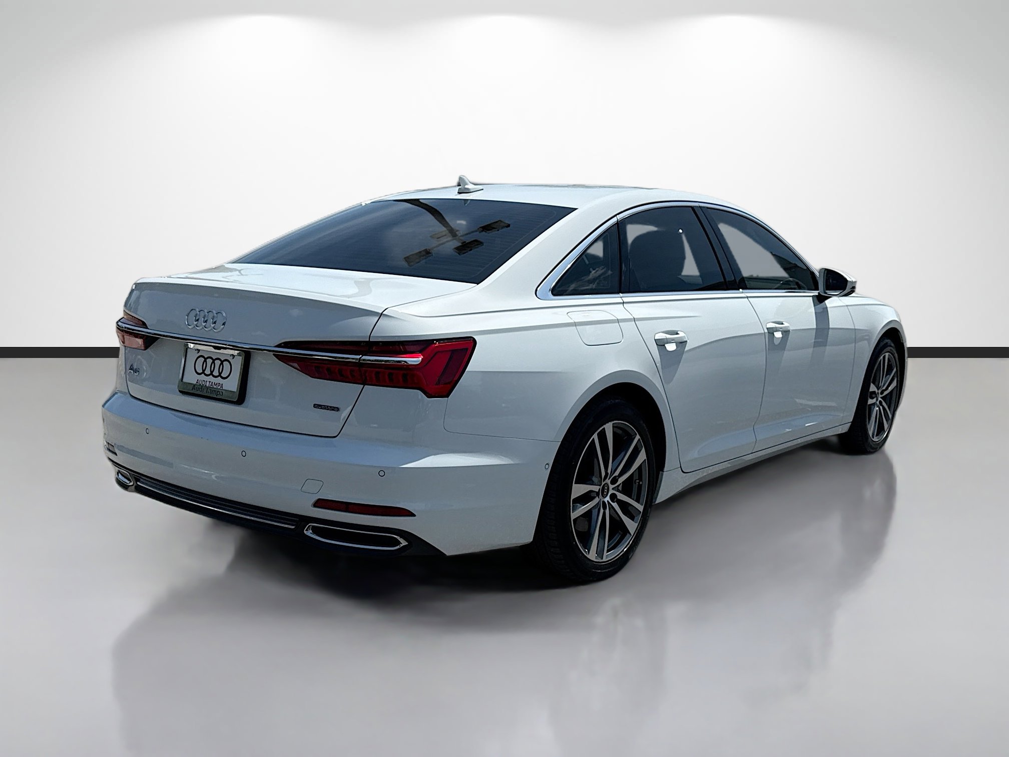 Used 2023 Audi A6 Premium Plus w/ Premium Plus Package AWD/4WD image 3