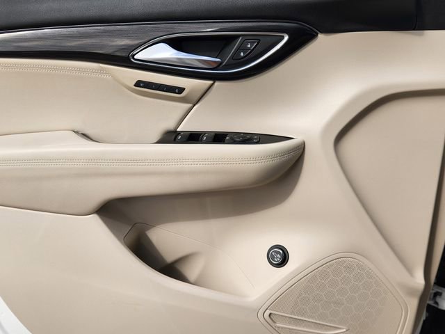 Used 2023 Buick Envision Essence image 22