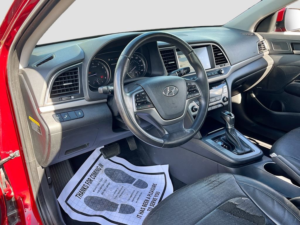 Used 2017 Hyundai Elantra Limited w/ Limited Tech Package 08 image 9