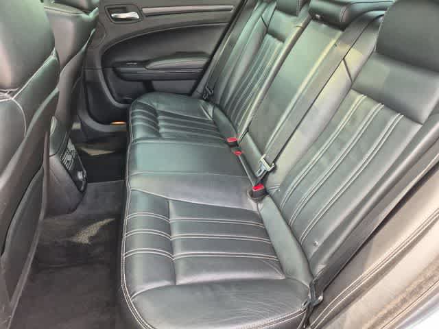 Used 2014 Chrysler 300 S AWD/4WD image 19