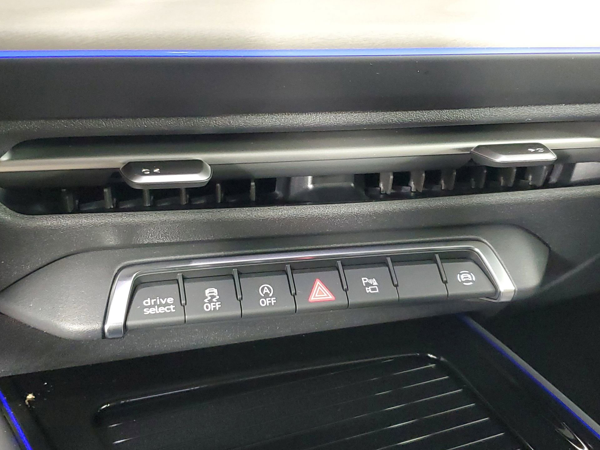 New 2026 Audi Q3 quattro 2.0T image 39