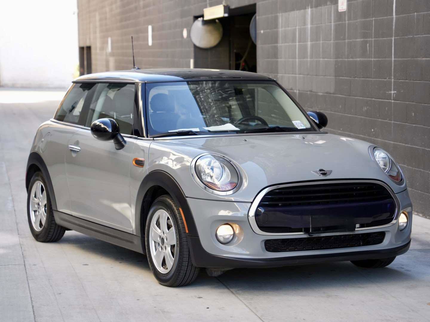 Used 2016 MINI Cooper 2-Door Hardtop video 1