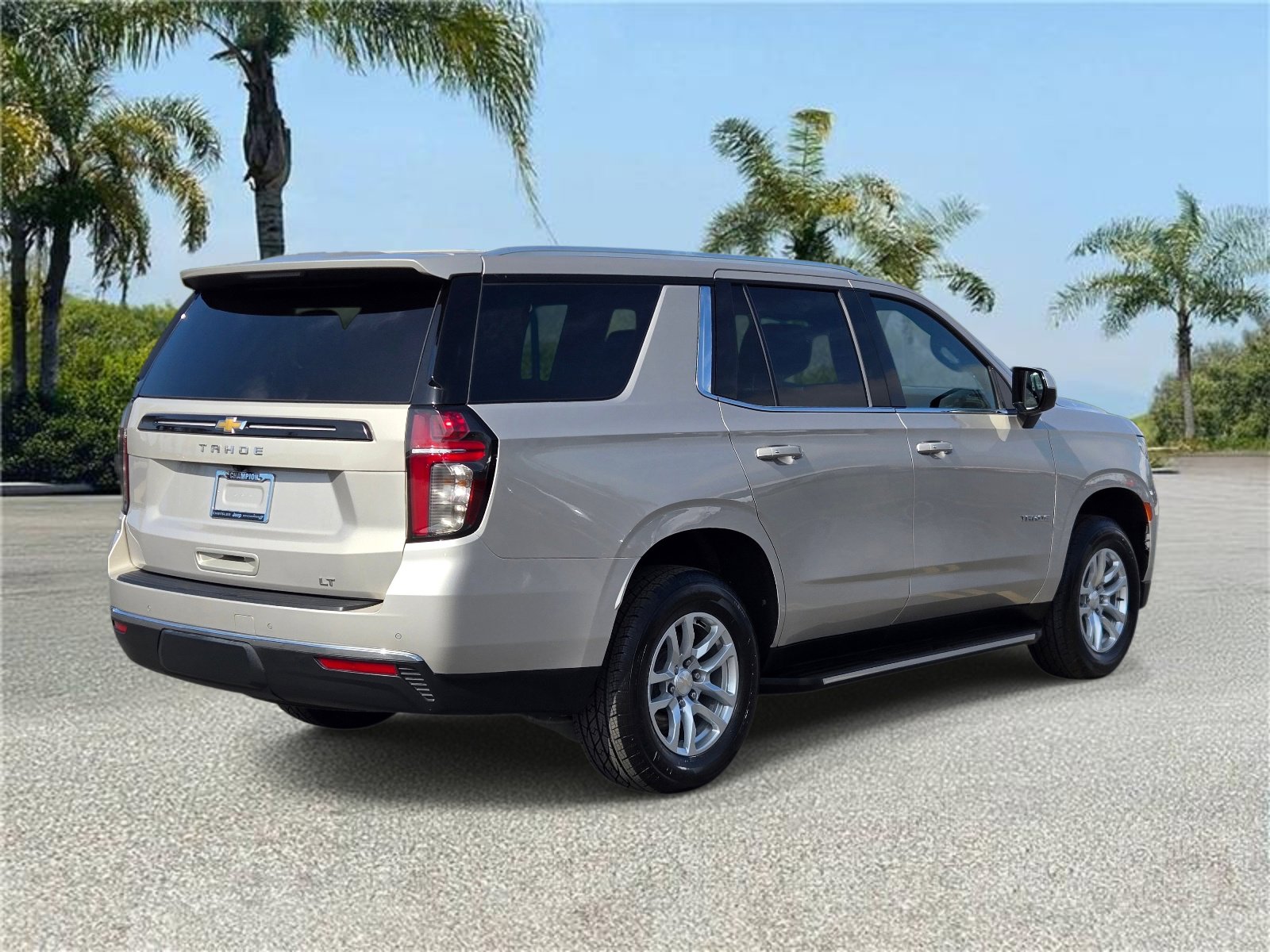 Used 2023 Chevrolet Tahoe LT RWD image 4