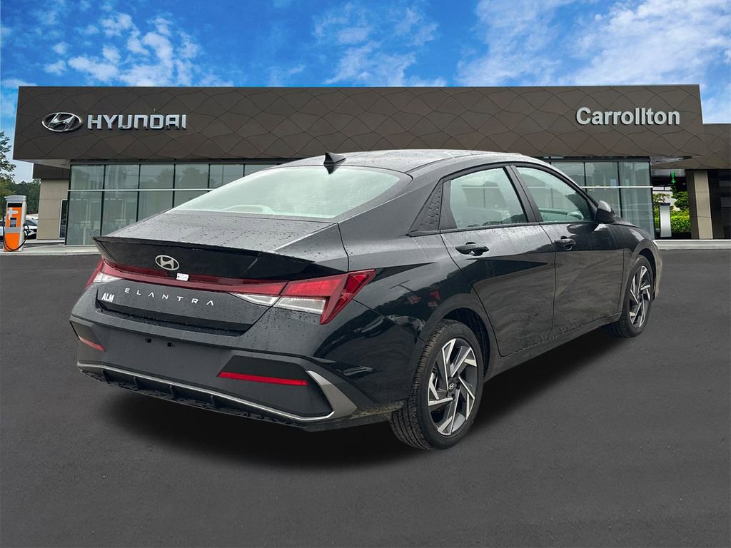 New 2025 Hyundai Elantra Sport image 5