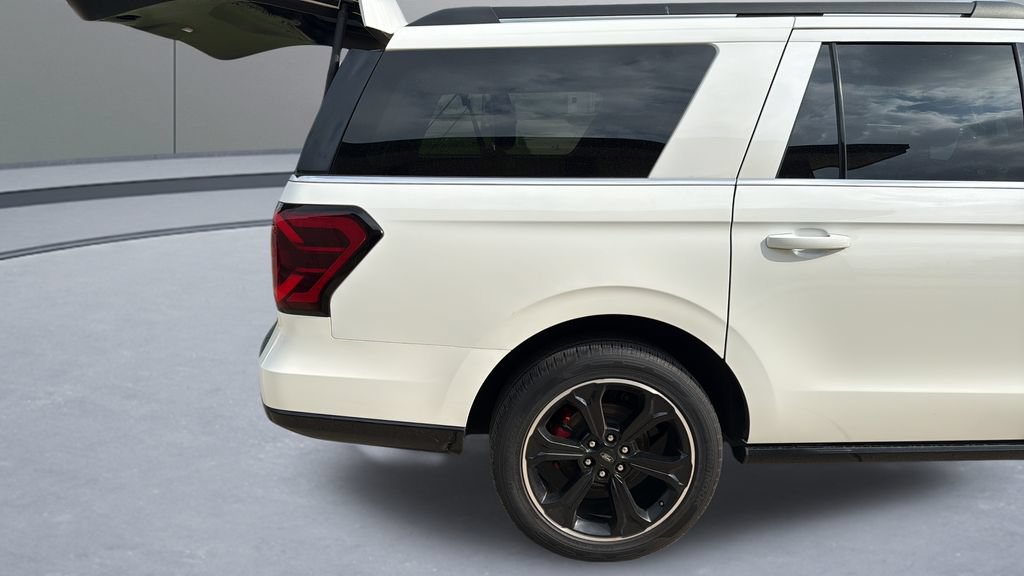 Used 2023 Ford Expedition Max Limited AWD/4WD image 22