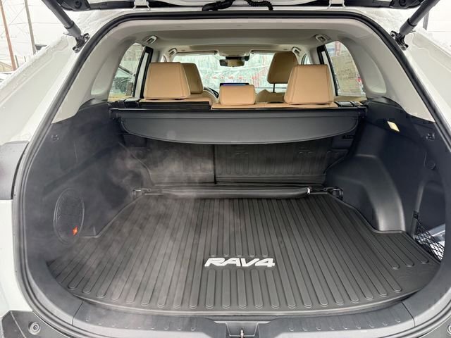 Used 2025 Toyota RAV4 Limited image 20