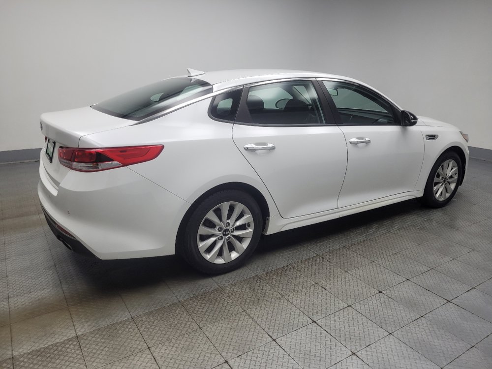 Used 2018 Kia Optima LX w/ 17" Alloy Wheels Package FWD image 10