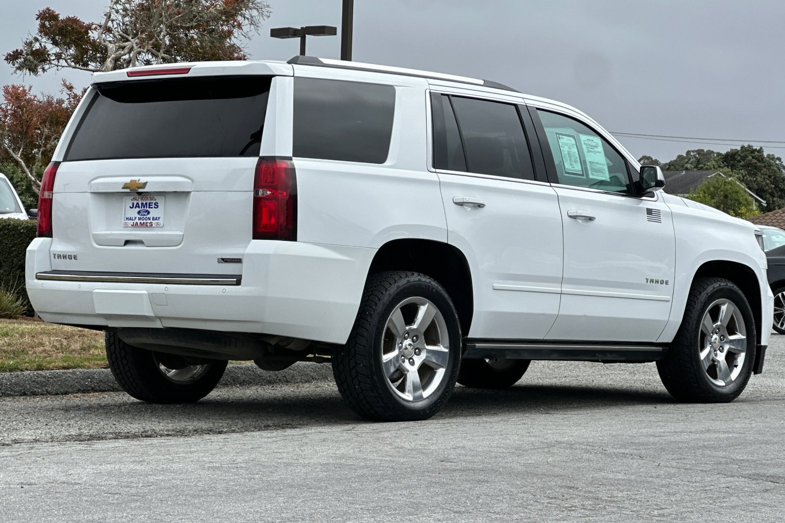 Used 2017 Chevrolet Tahoe Premier AWD/4WD image 5