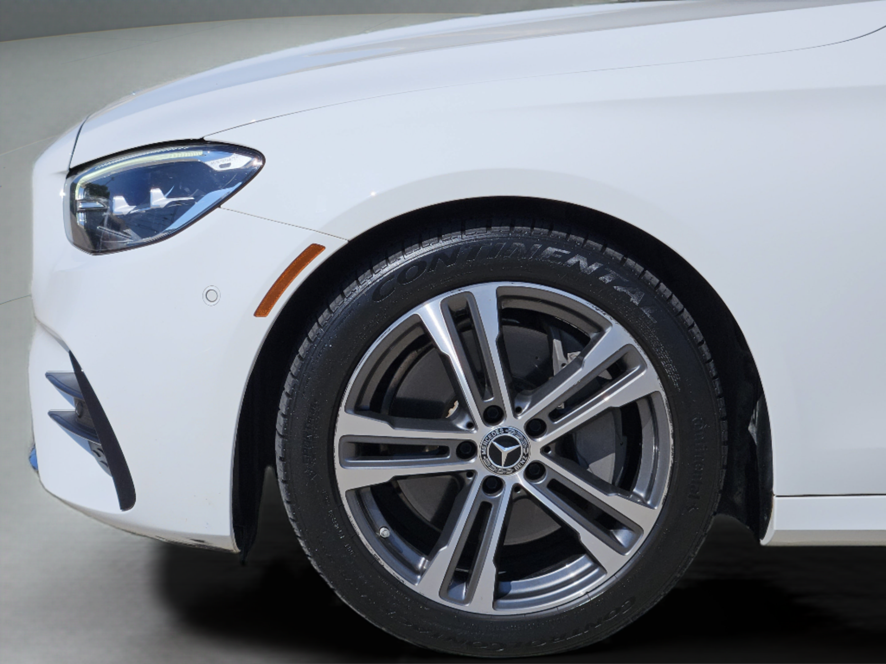 Certified 2021 Mercedes-Benz E 350 4MATIC Sedan image 11