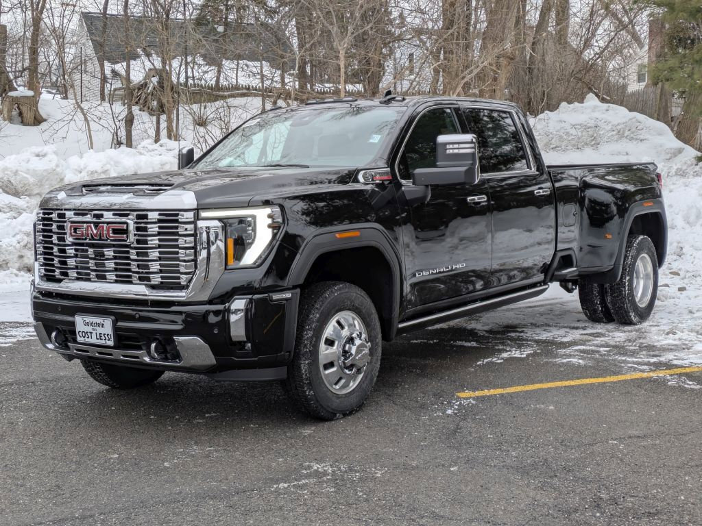 New 2026 GMC Sierra 3500 Denali w/ Denali Reserve Package image 3