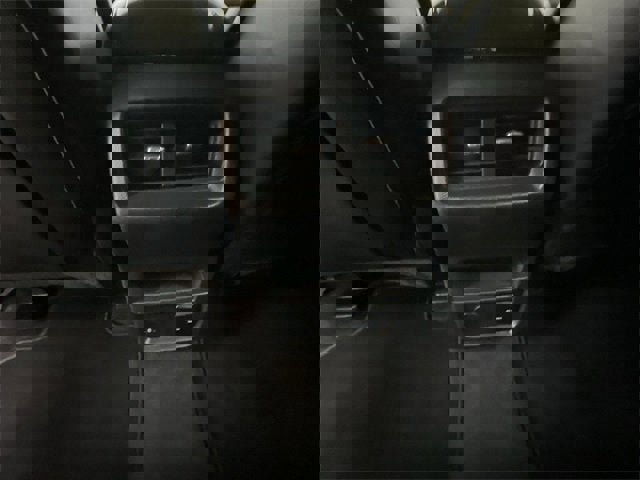 Used 2024 Ford Edge Titanium image 20