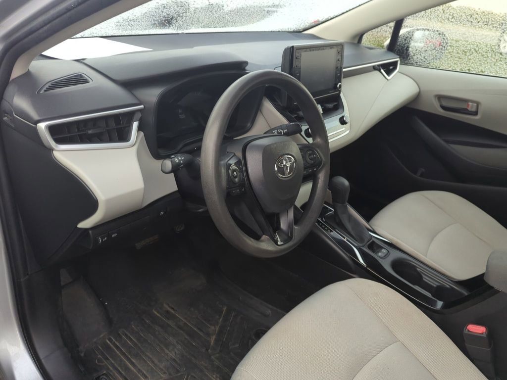 Used 2022 Toyota Corolla LE image 7
