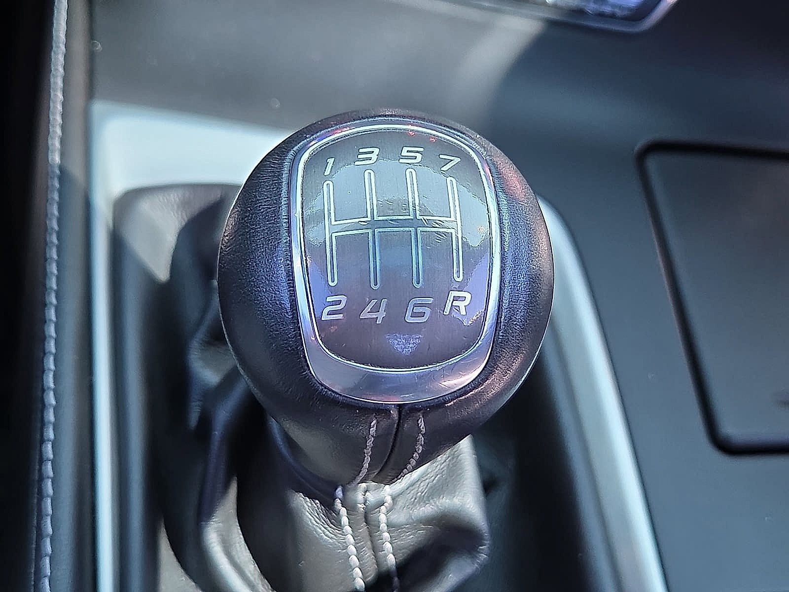 Used 2015 Chevrolet Corvette Stingray Coupe RWD image 17