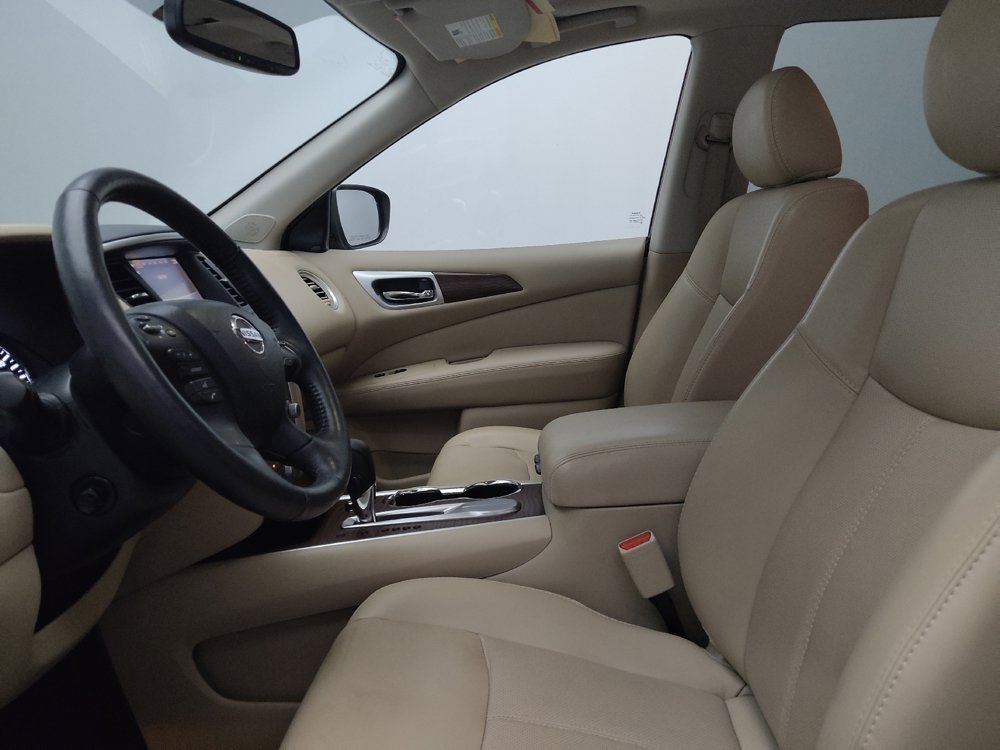 Used 2019 Nissan Pathfinder Platinum FWD image 17