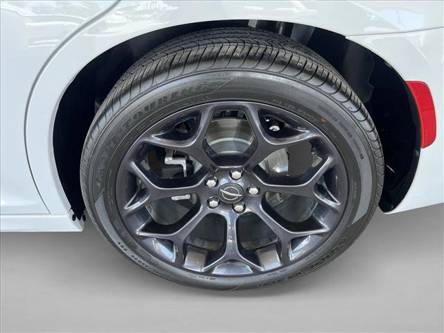 Used 2019 Chrysler 300 S w/ S Model Appearance Package RWD image 23