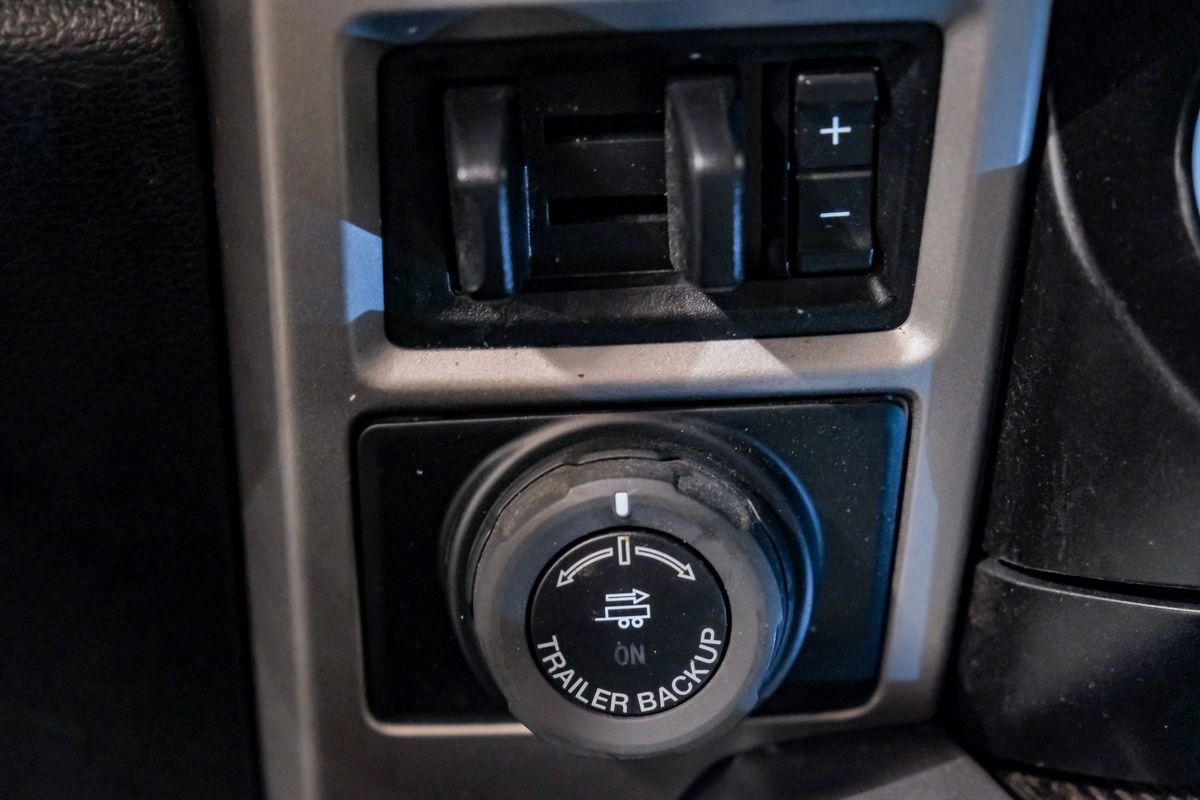 Used 2021 Ford F250 Lariat w/ Lariat Ultimate Package image 30