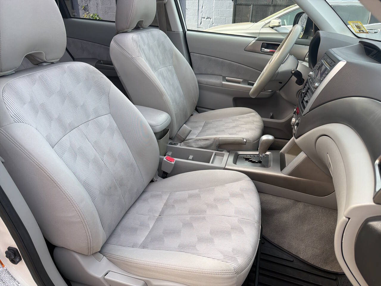 Used 2010 Subaru Forester 2.5X Premium AWD/4WD image 28