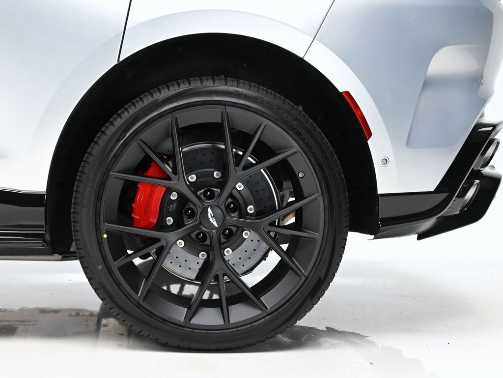 Used 2026 Aston Martin DBX S image 28