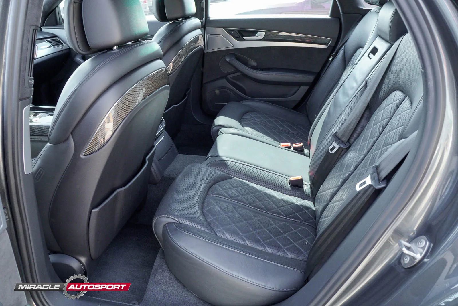 Used 2013 Audi S8 w/ Driver Assistance Pkg AWD/4WD image 23