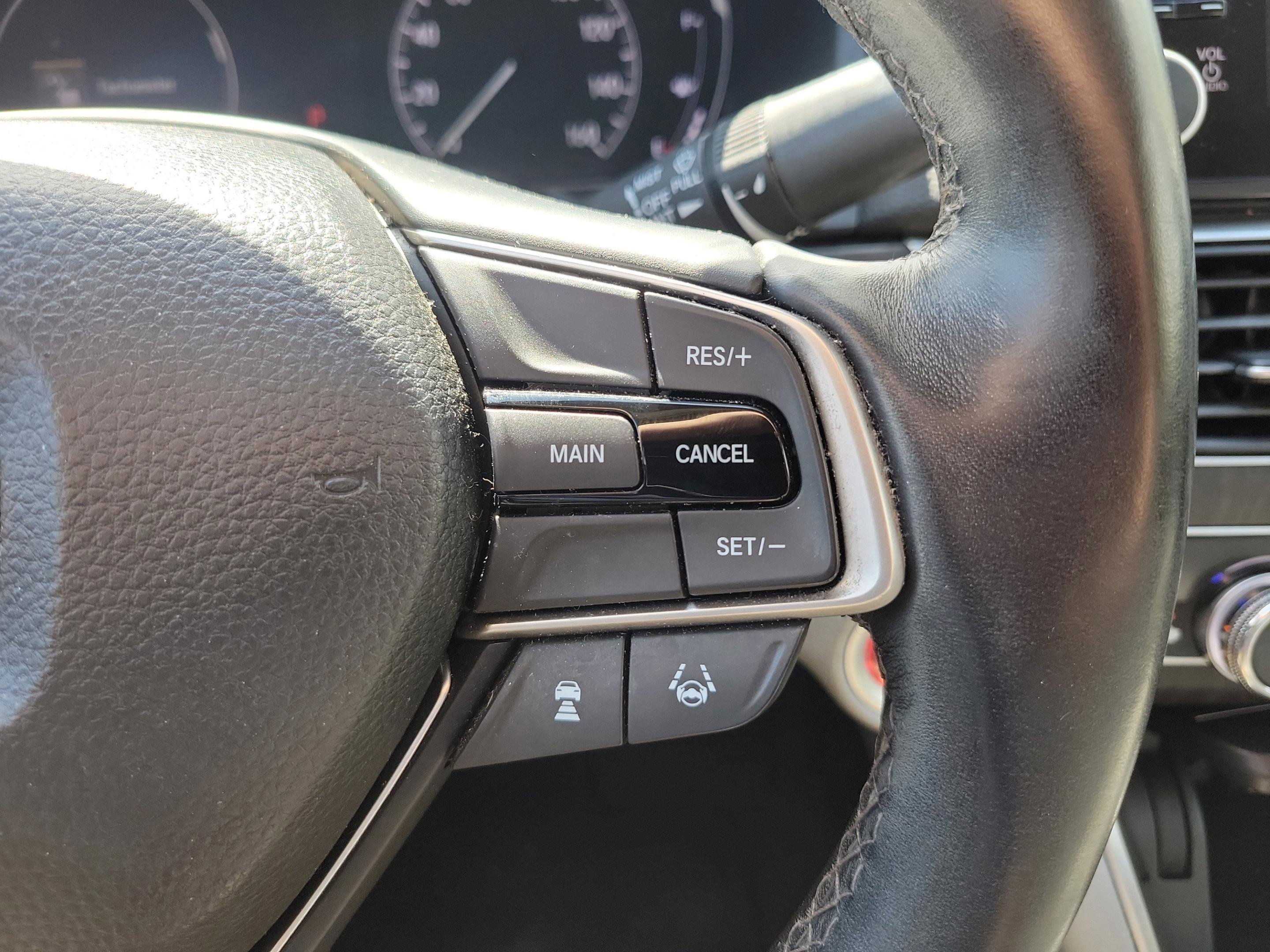 Used 2018 Honda Accord EX-L image 31