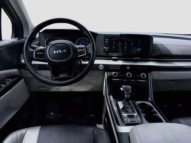 Used 2024 Kia Carnival LX FWD image 21