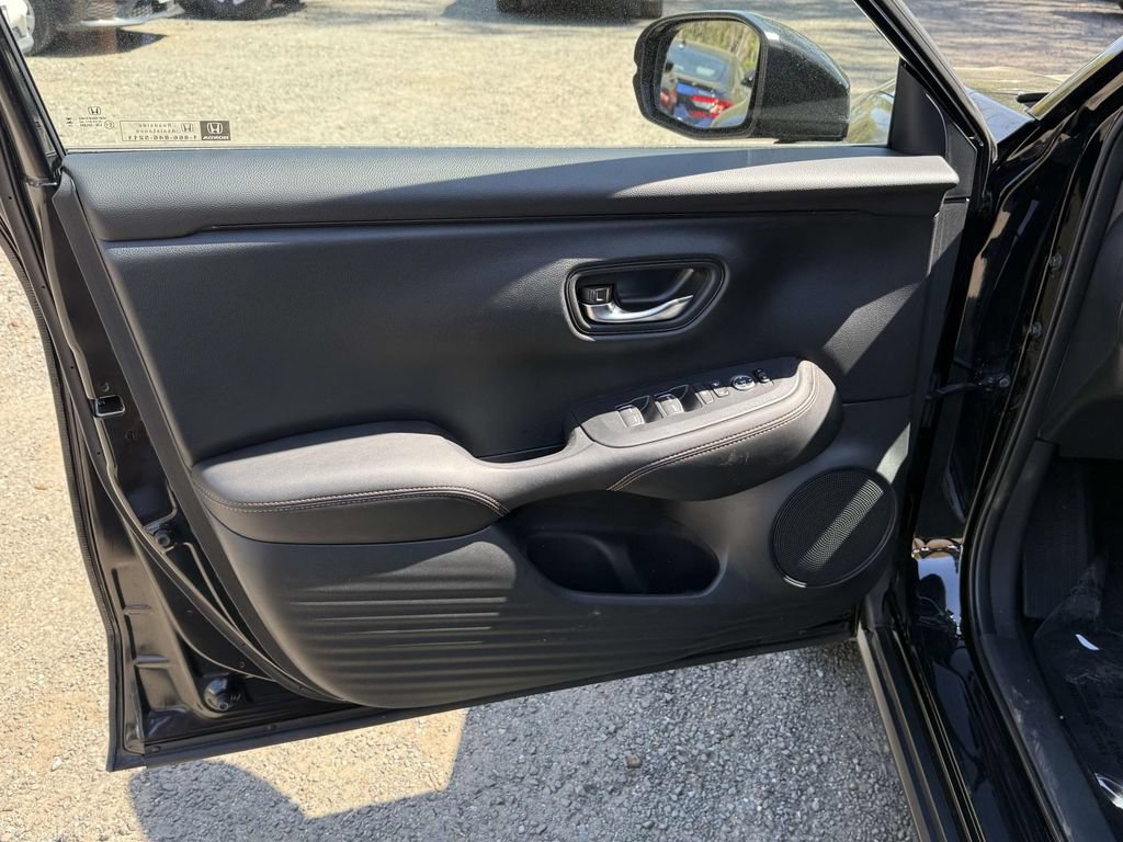 Used 2024 Honda HR-V Sport image 24