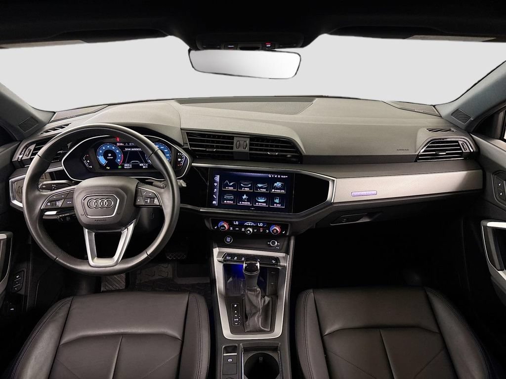 Certified 2025 Audi Q3 2.0T Premium Plus w/ Premium Plus Package AWD/4WD image 9
