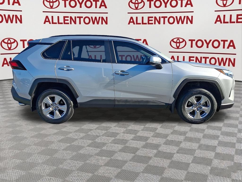 Used 2022 Toyota RAV4 XLE w/ Convenience Package AWD/4WD image 10