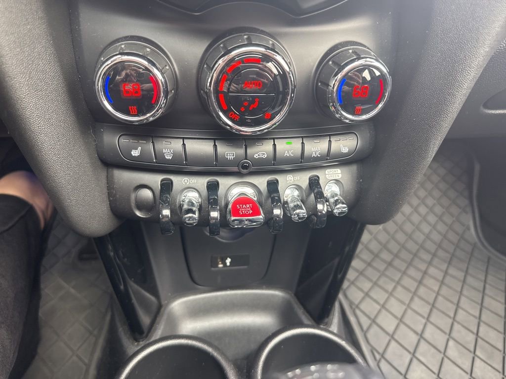 Used 2019 MINI Cooper S w/ Signature Upholstery Package image 25