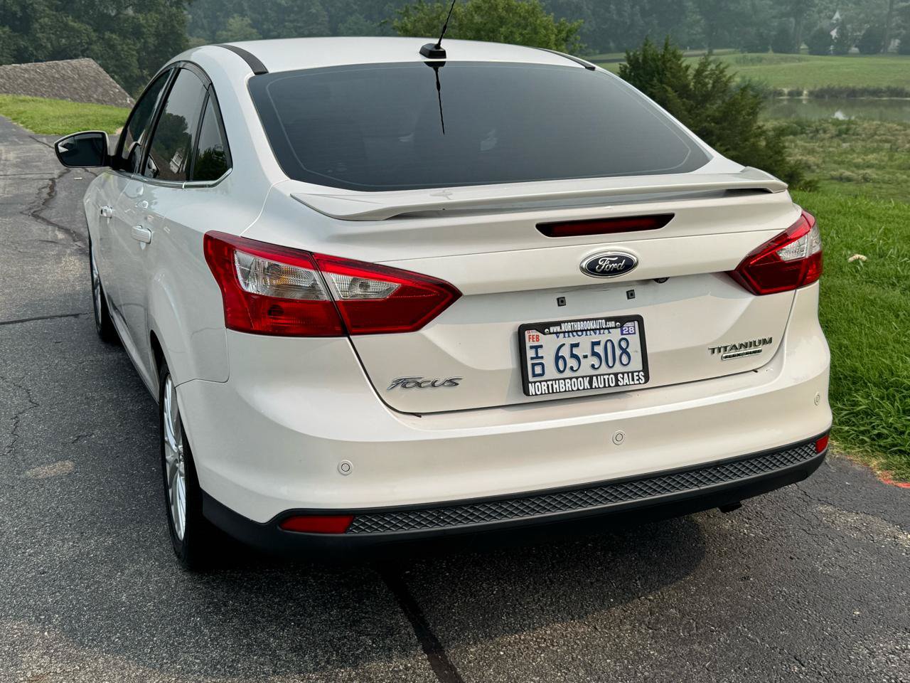 Used 2014 Ford Focus Titanium FWD image 12