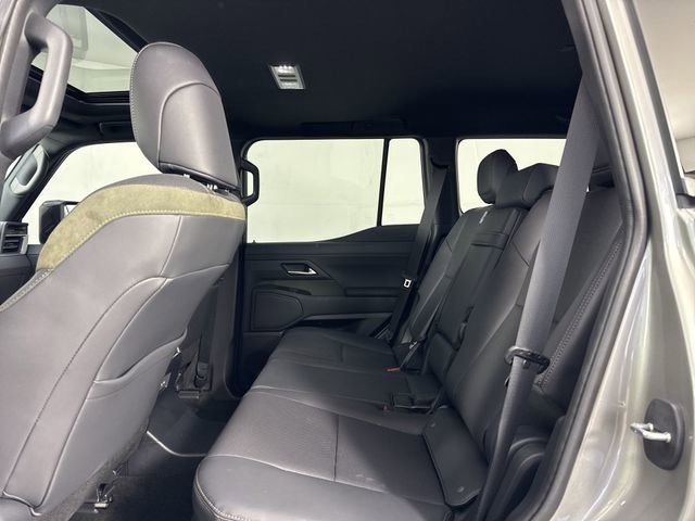 Used 2024 Lexus GX 550 AWD/4WD image 24