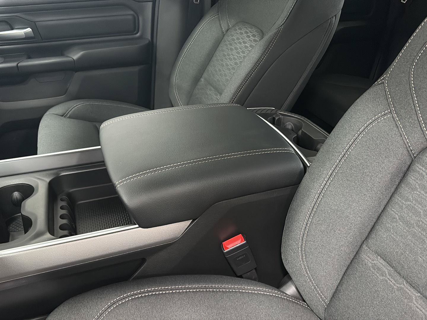 New 2026 RAM 1500 Express AWD/4WD image 22