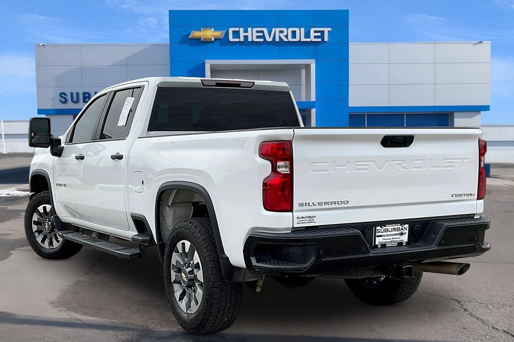 Used 2025 Chevrolet Silverado 2500 Custom w/ Custom Value Package AWD/4WD image 3
