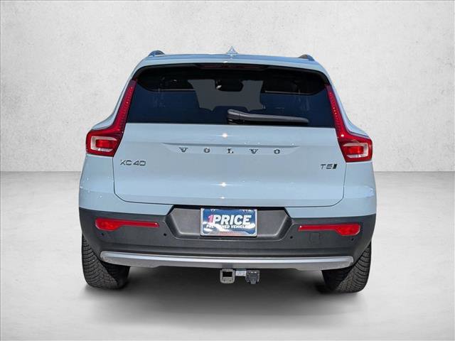 Used 2019 Volvo XC40 T5 Momentum image 7