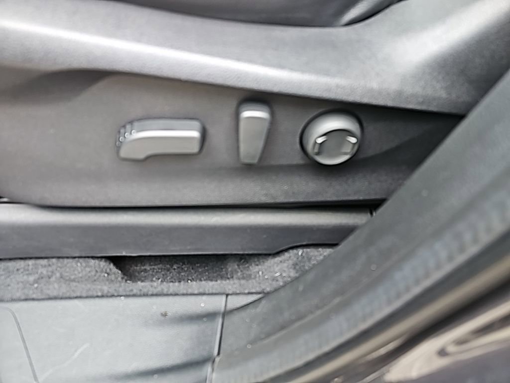 Used 2022 Subaru Ascent Touring image 29