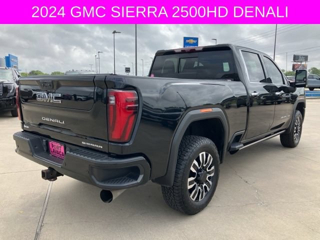 Used 2024 GMC Sierra 2500 Denali Ultimate AWD/4WD image 7