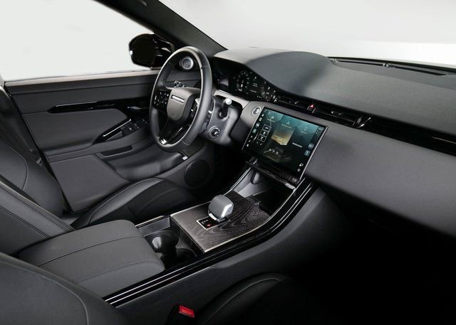 New 2025 Land Rover Range Rover Evoque Dynamic SE image 10