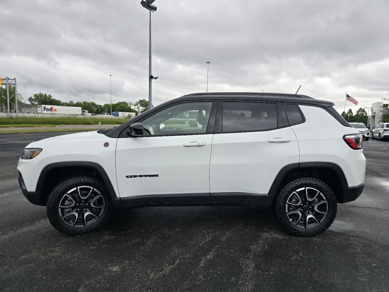 Used 2025 Jeep Compass Trailhawk AWD/4WD image 11